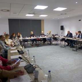 Seeking consensus about organization of external quality assurance in microbiology